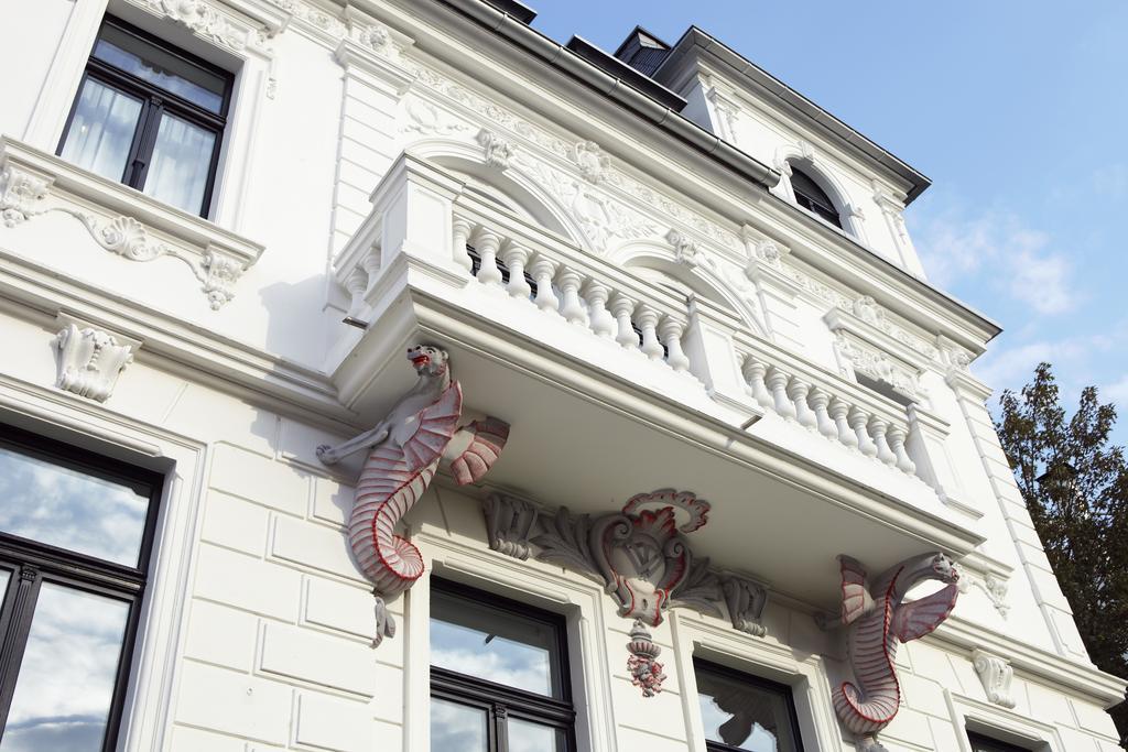 Boutique Hotel Villa Am Ruhrufer Golf & Spa Muelheim an der Ruhr Exterior photo